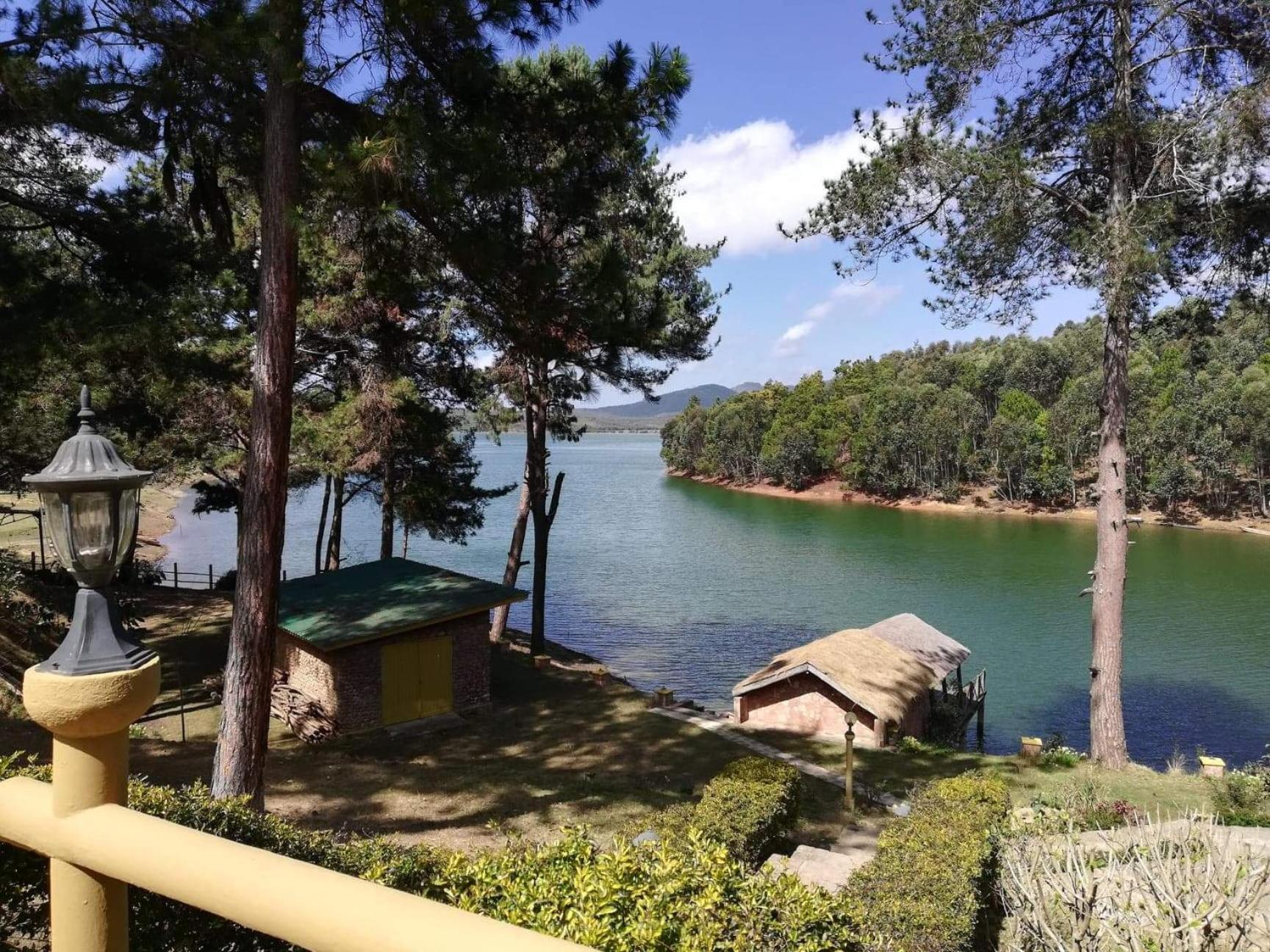 Le Chateau Du Lac De Mantasoa Εξωτερικό φωτογραφία